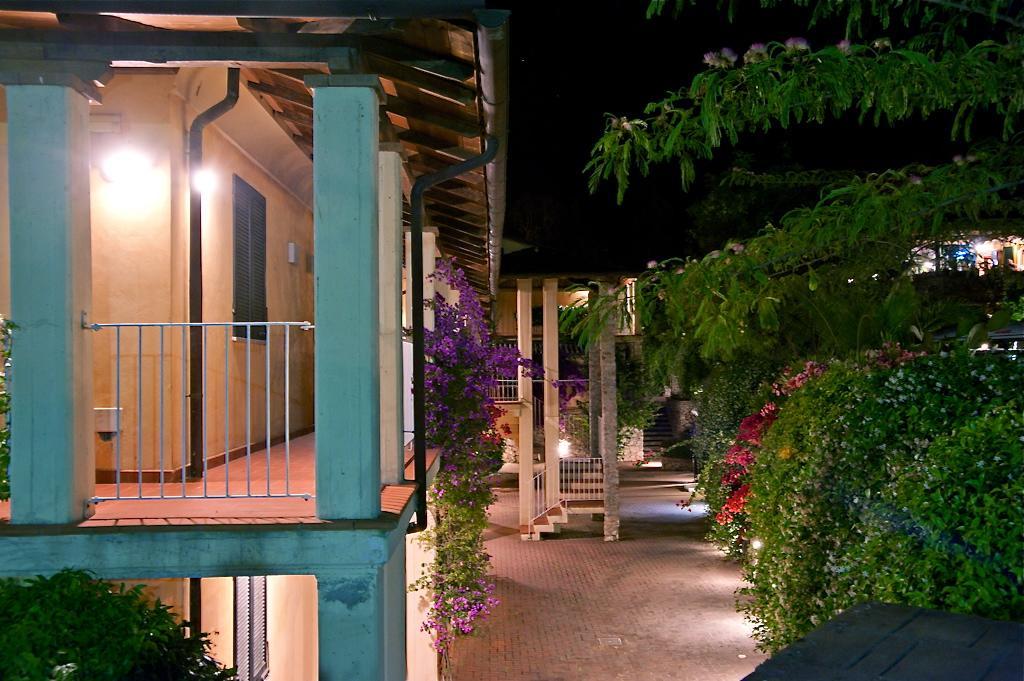 Nisportino Domus Aparthotel Nisporto ภายนอก รูปภาพ