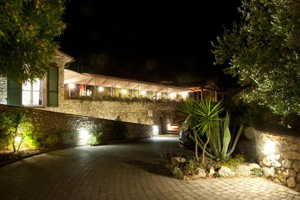 Nisportino Domus Aparthotel Nisporto ภายนอก รูปภาพ