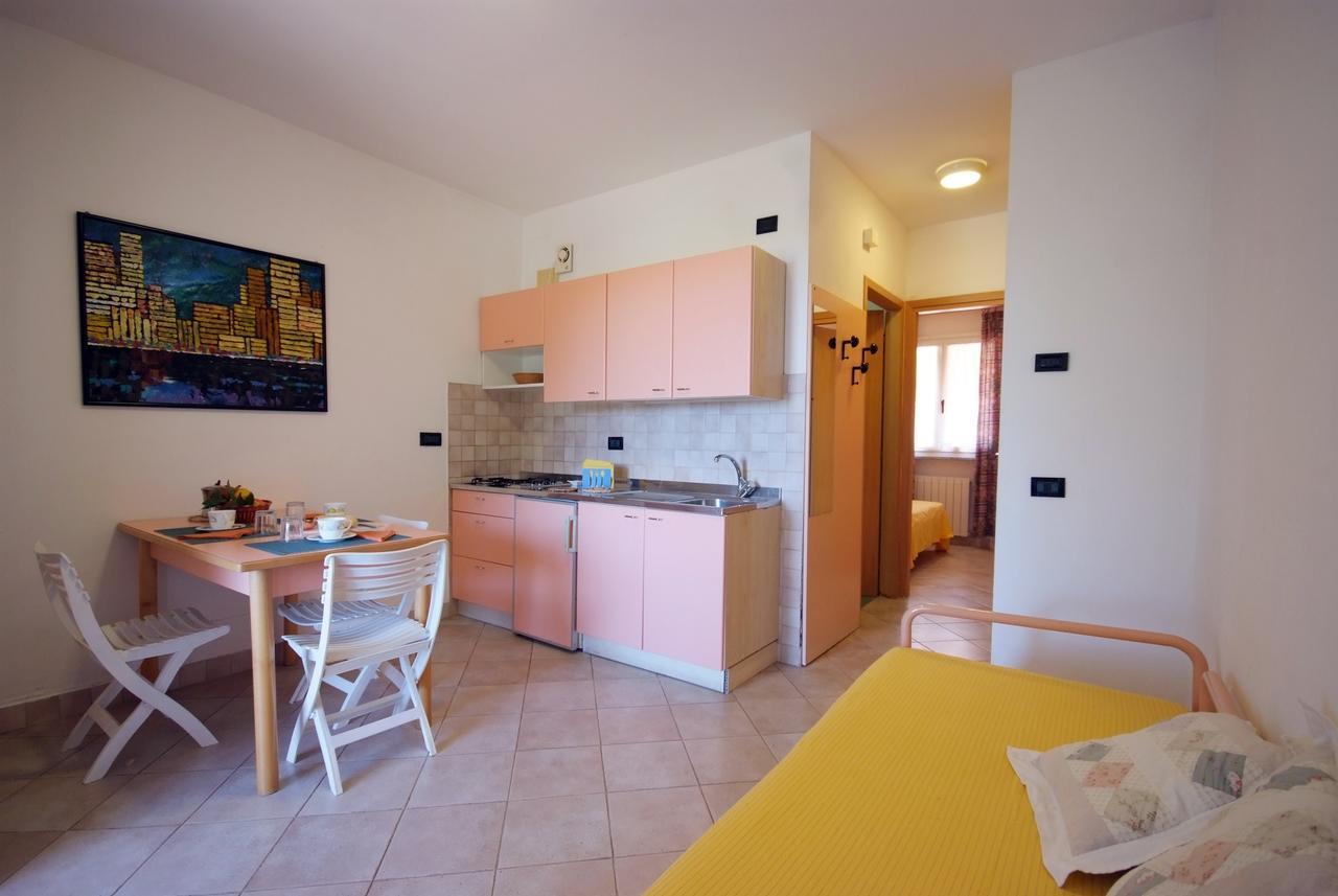 Nisportino Domus Aparthotel Nisporto ภายนอก รูปภาพ